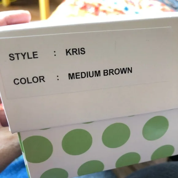 Envy Wig - Kris - med brown - synthetic wig - Picture 7 of 8